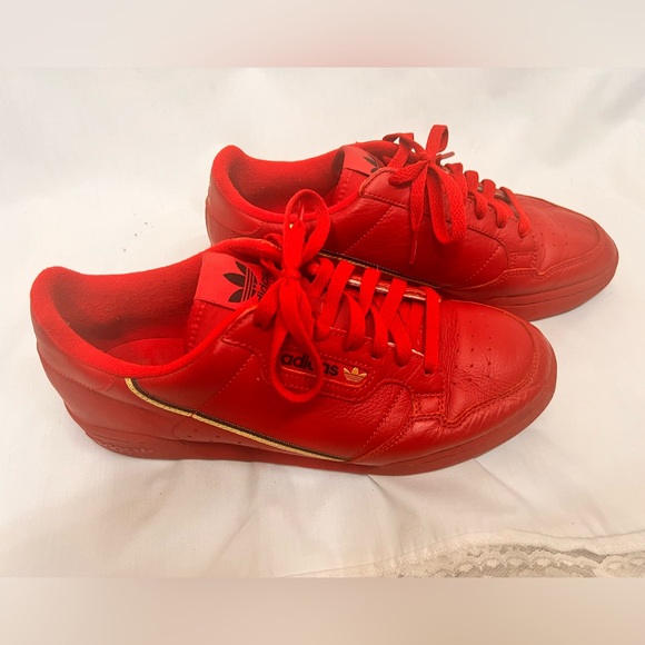 Adidas Sneakers, size 9 1/2. - Picture 4 of 8